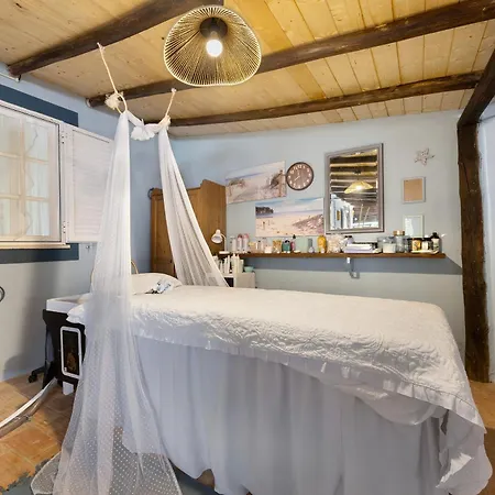 Marine House Villa *